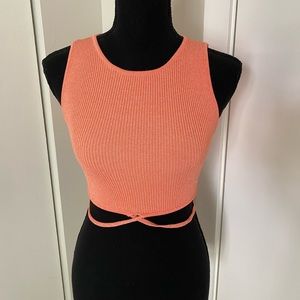New with tags Bershka crop top. Peach Color size M